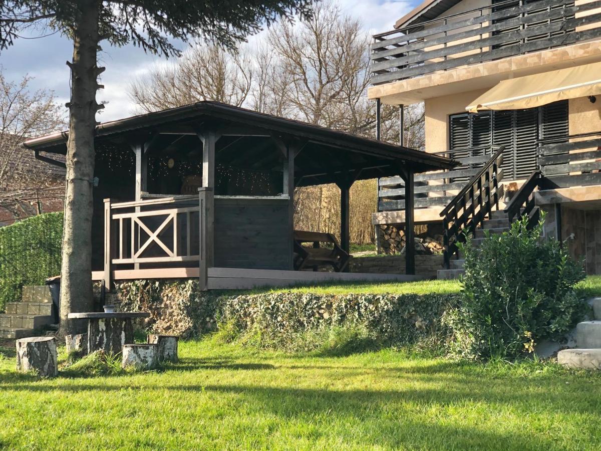 Вила Теkето I Vila Teketo Family Guest House Nikolovo Exteriör bild